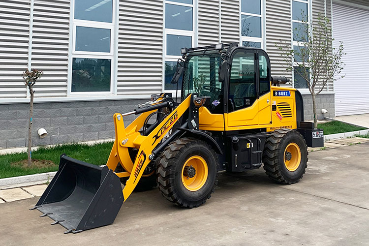 Small loaders help logistics warehouses efficiently load and unload ...