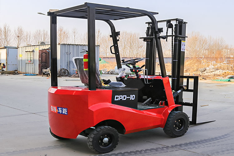 The Average Lifespan of an Electric Forklift