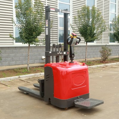 1 Ton Electric Stackers 