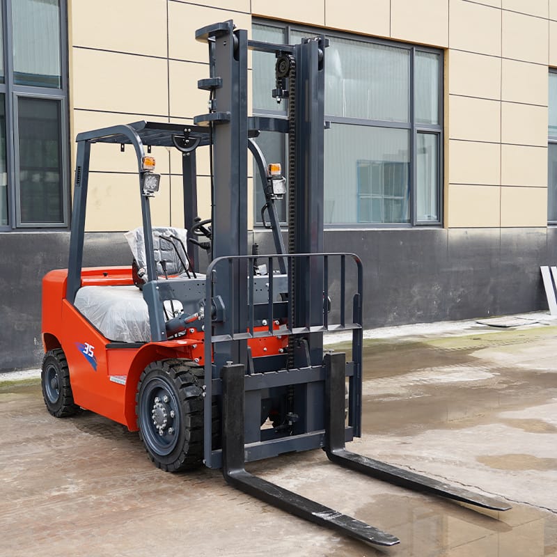 3.5T diesel powered forklift
