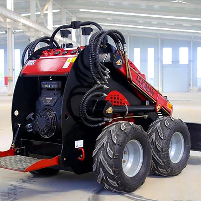 Heavy-Duty Skid Steer Loader with 960 KG Payload Capacity